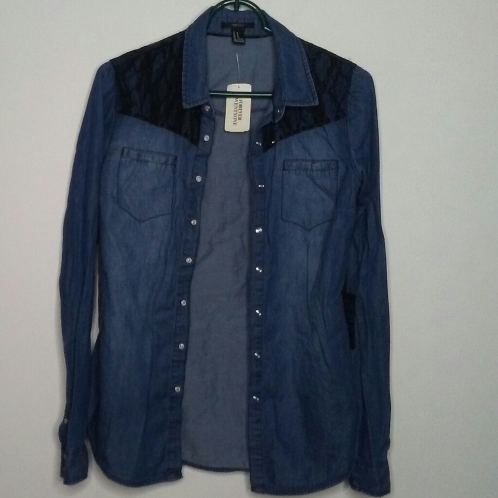 New! Forever 21 Denim Lng sleeve jacket